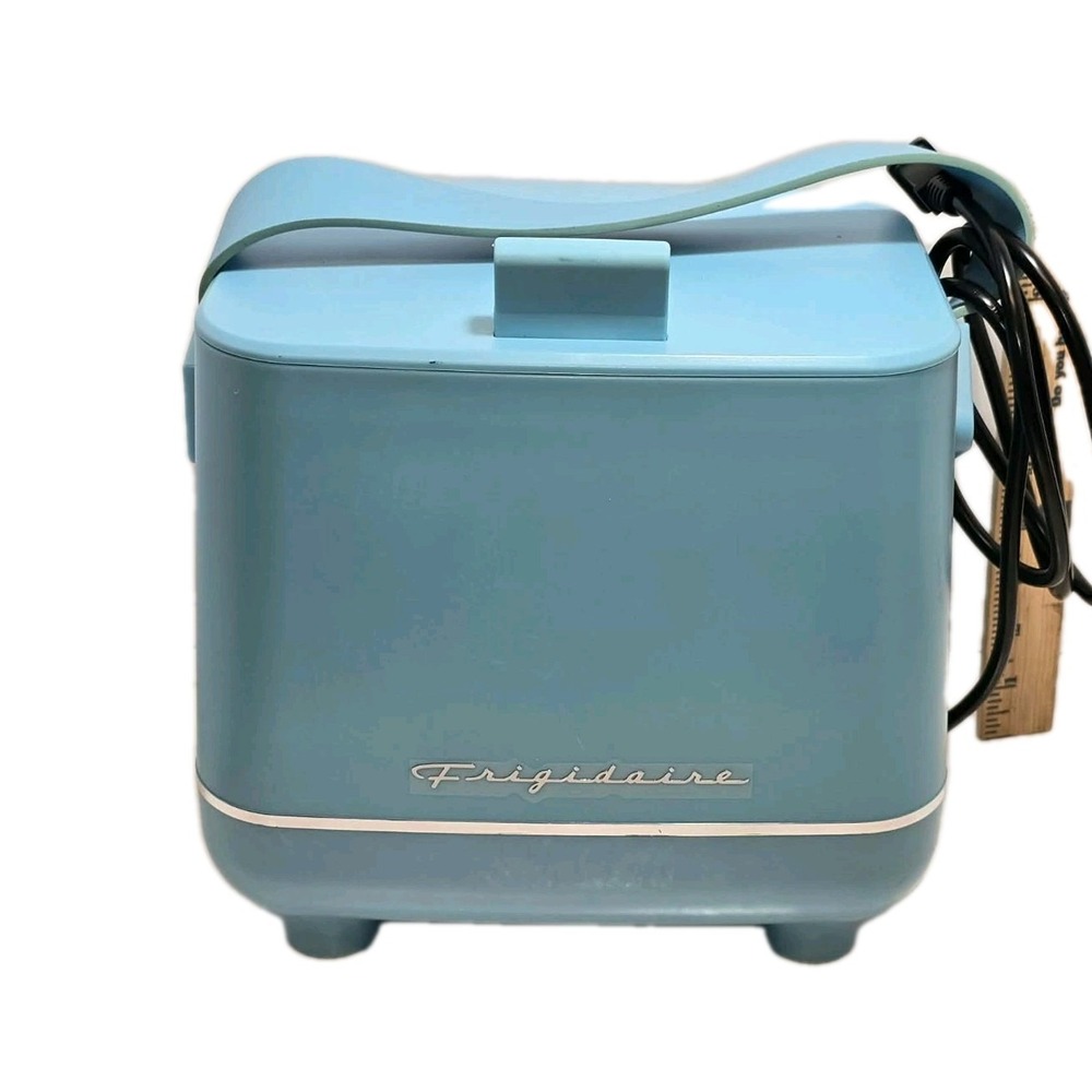 Frigidaire Retro Mini Fridge Blue Portable Cooler‎ EUC ❄️✨